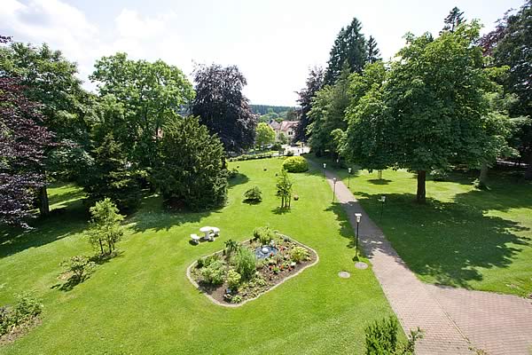 Parkgelände mit 12000qm auf historischem Grund